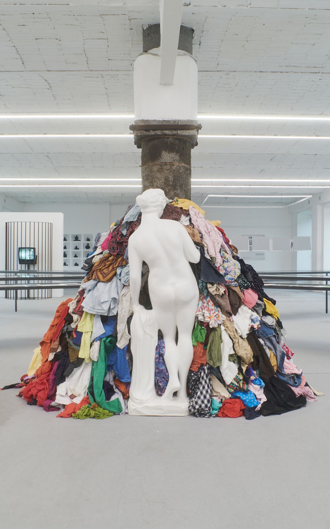 Venere degli stracci - Michelangelo Pistoletto - Collezione permanente, Fondazione Pistoletto Cittadellarte, Biella mobile