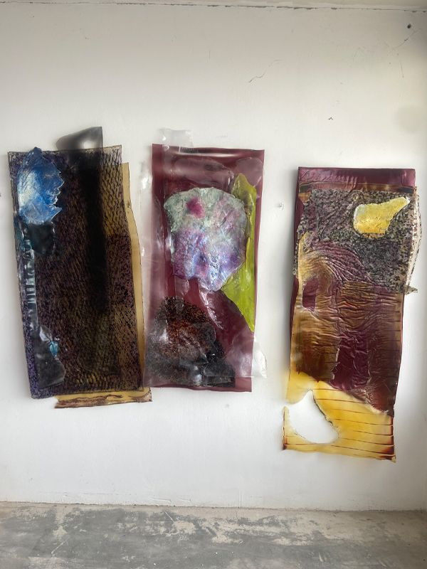 Come stai? serie 2024 (60x130cm acetato riciclato)